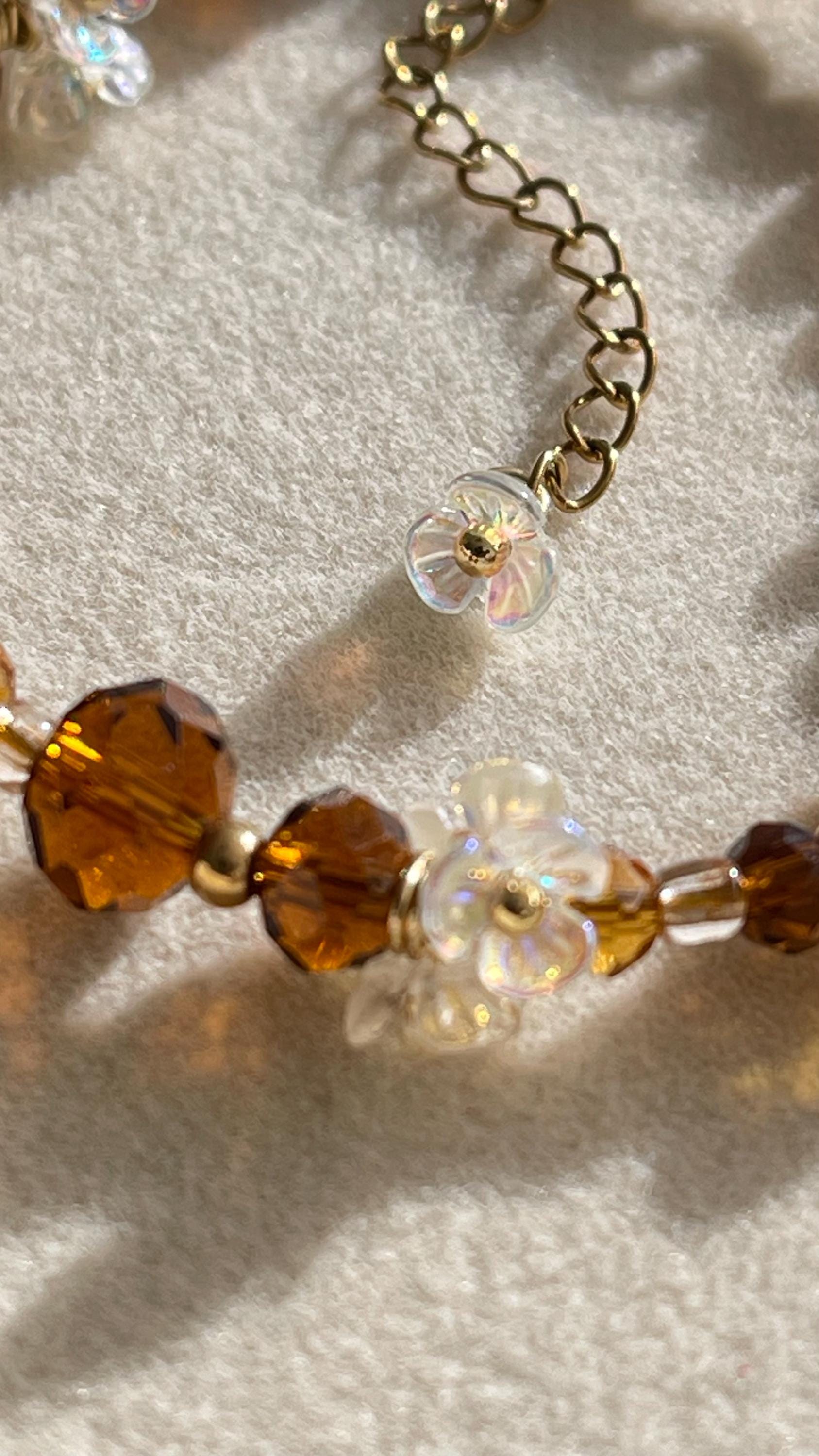 Handgemaakt Armbandjes – Bruin Caramel Glasparels, Stainless Steel & Gold Plated ( zilver of goud )