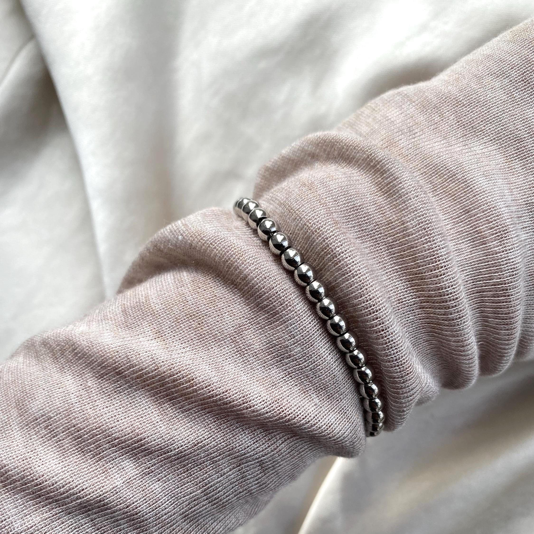 Minimalistische Titanium Steel Armband met Hart en Ster Bedel – Elegant ball beads Design