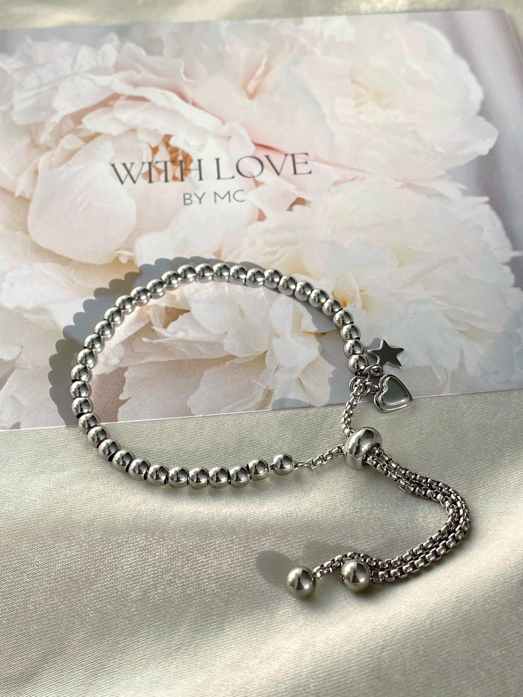 Minimalistische Titanium Steel Armband met Hart en Ster Bedel – Elegant ball beads Design