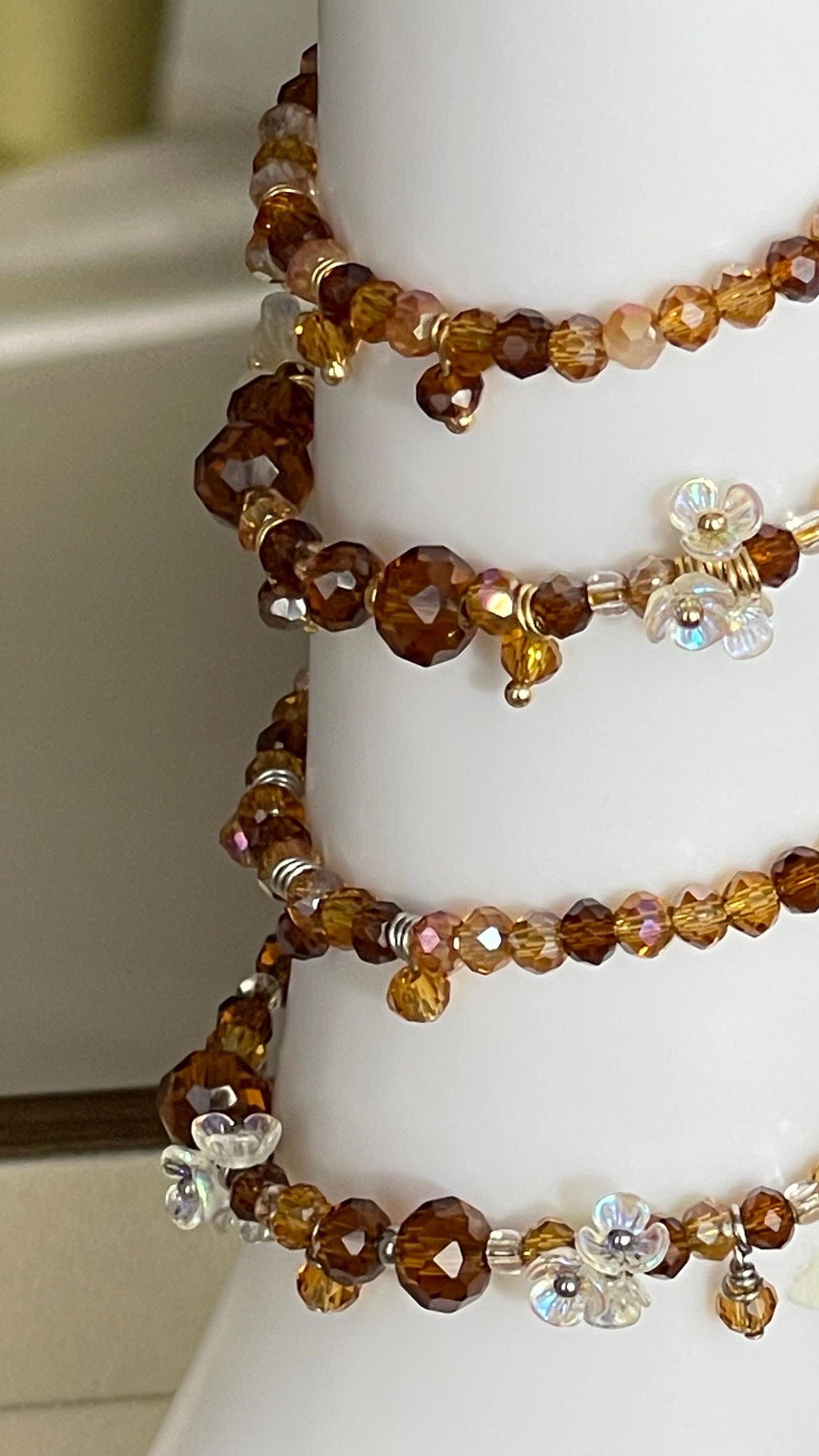 Handgemaakt Armbandjes – Bruin Caramel Glasparels, Stainless Steel & Gold Plated ( zilver of goud )