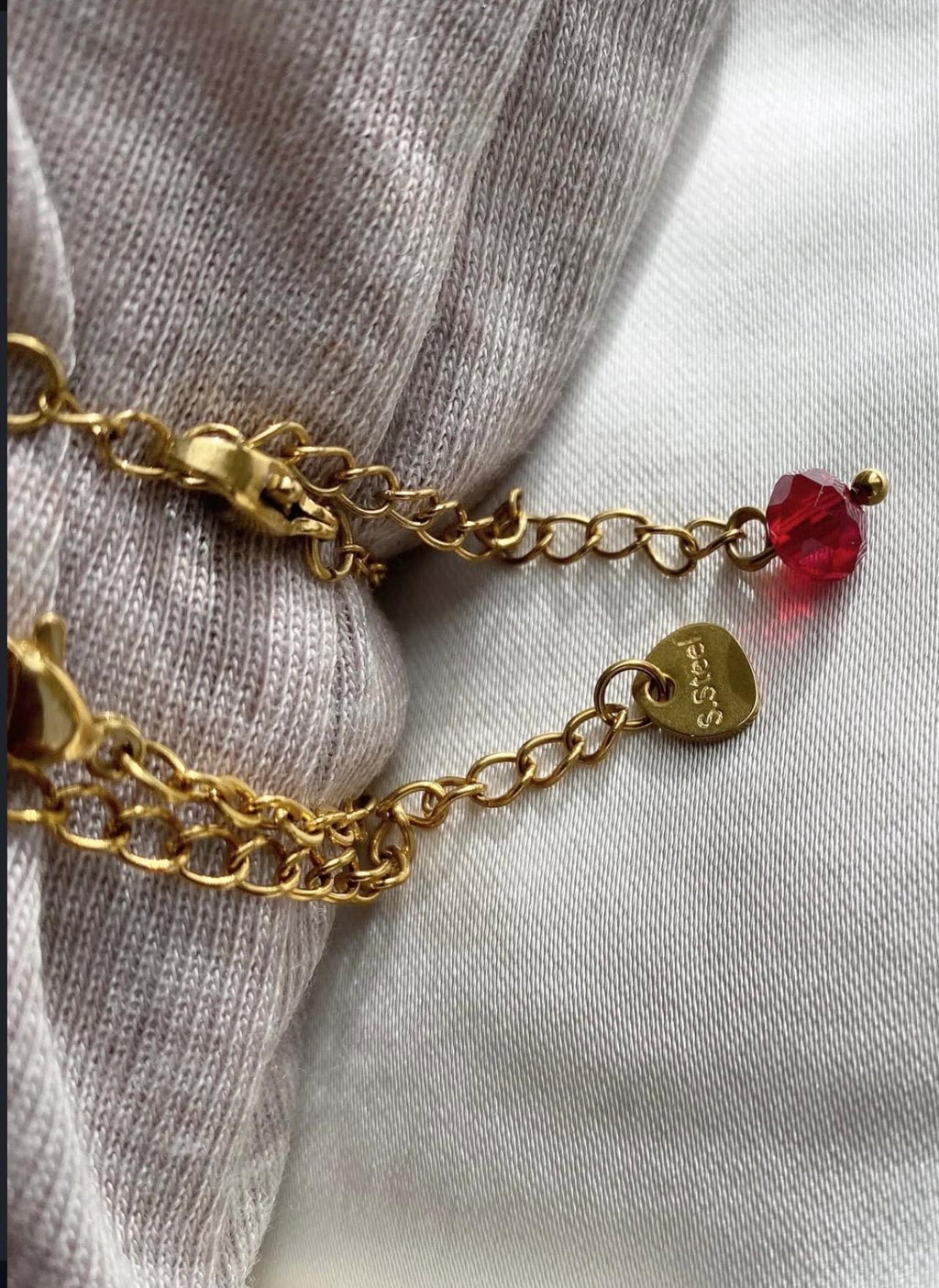 Handgemaakte glas kralen armband – Bow, Heart, bruin & burgundy red, 18K Gold Plated