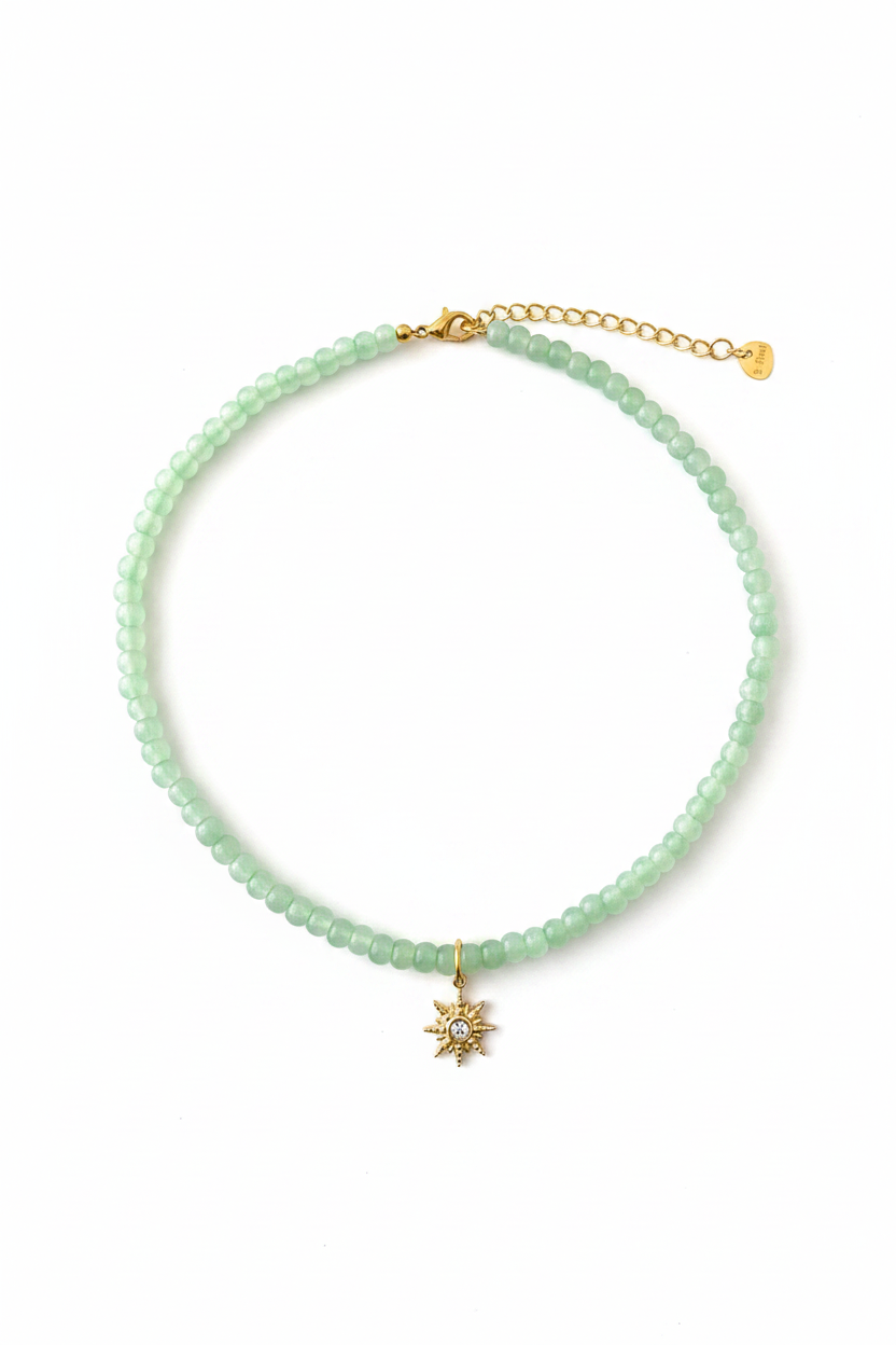 Mint Green Choker – Witte Achtergrond Rond